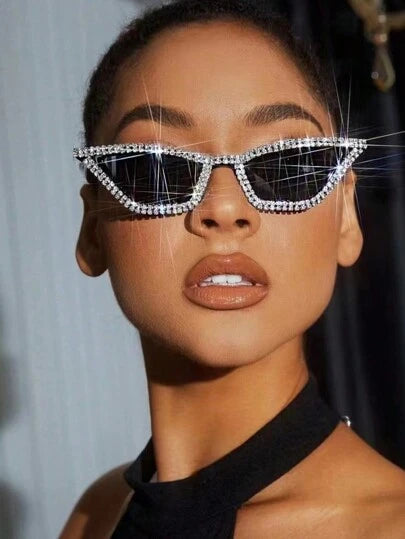 lunettes de soleil œil de chat avec décoration de strass pour un usage quotidien