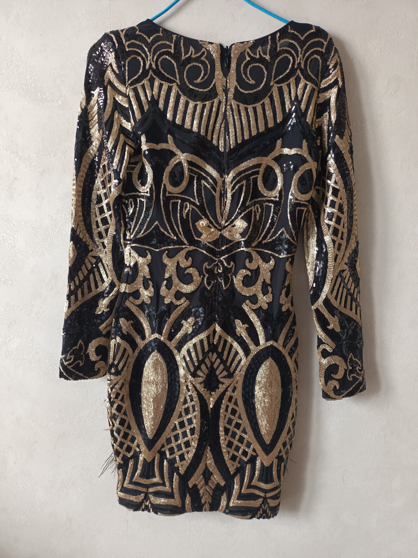 robe de soirée moulante sequin femme avec plumes longue manche, robe sexy d'anniversaire