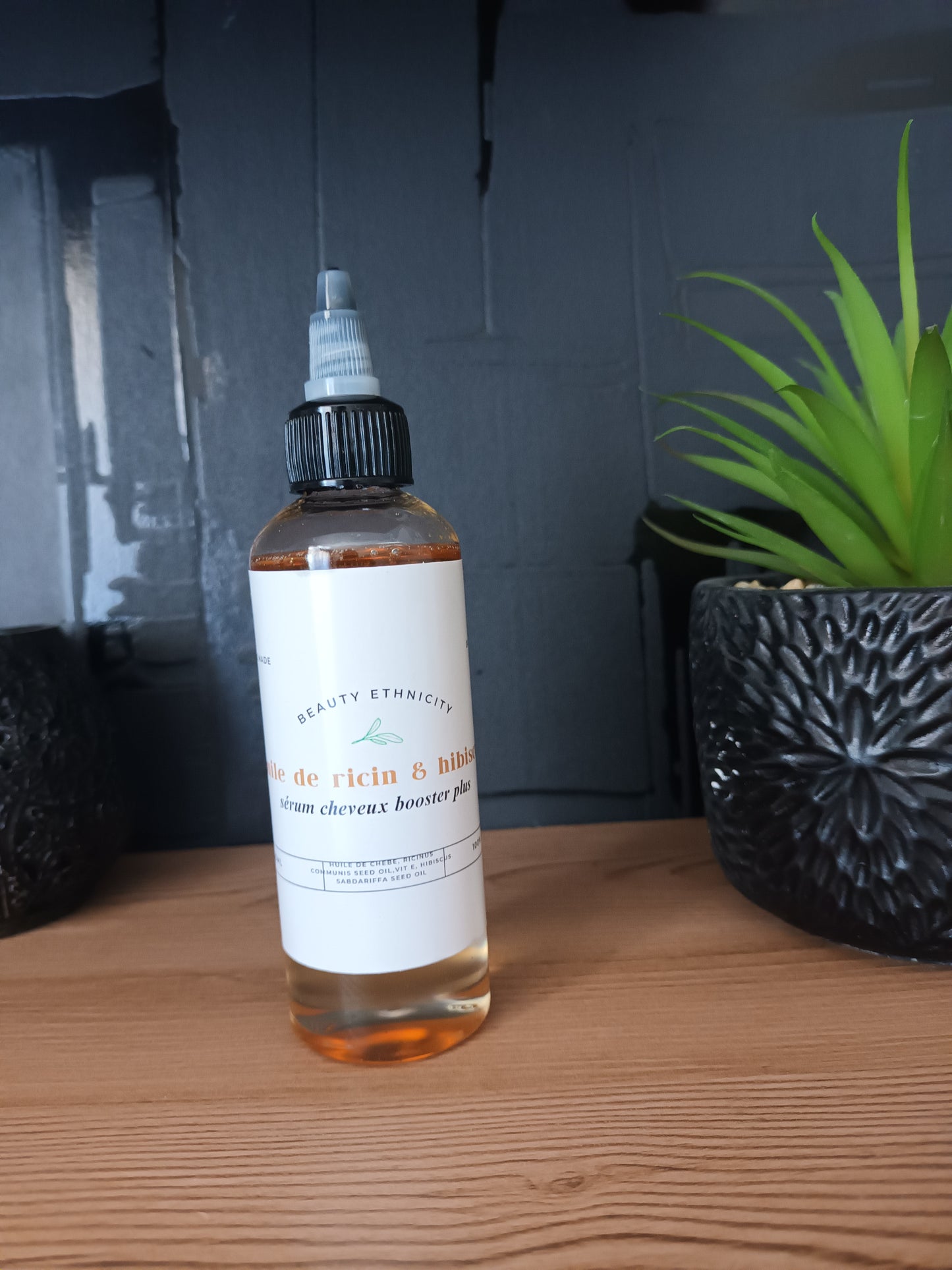 Sérum booster plus pour cheveux à base d'huile végétales pour activer la pousse huile de ricin , romarin qui nourrissent en profondeur
