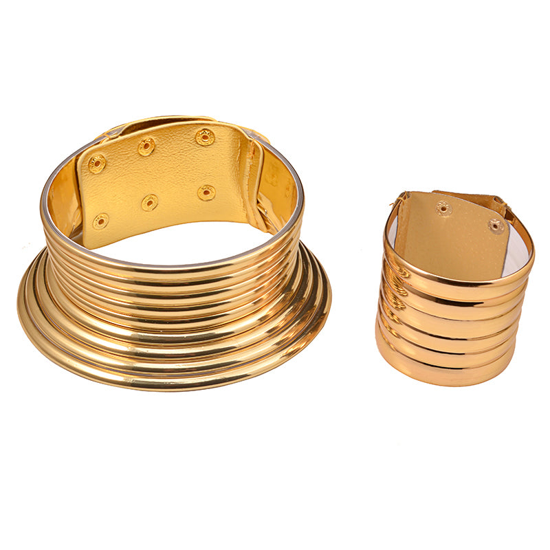 collier ras du cou et bracelets style vintage bijoux africains