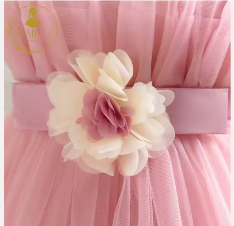 robe de mariage , demoiselle d'honneur fille avec fleurs style tutu princesse avec tulle